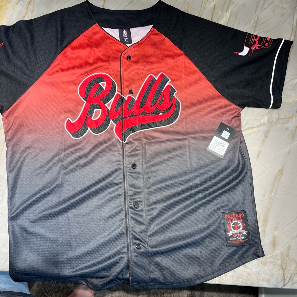Chicago Bulls Jersey - Red XL 100% Polyester - Brand New with Tags